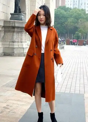 女生的穿衣打扮就像花儿一样婀娜多姿,百花斗艳春天这样穿衣搭配,瞬间