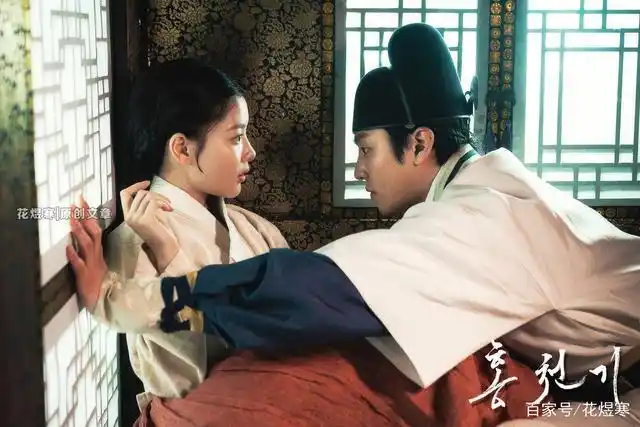 韩剧《红天机》美女画师红天机与观星师河蓝的爱情纠葛