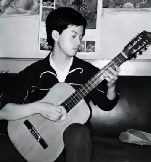 回顾李健的神仙爱情十岁相识结婚20年不生娃用一生来度蜜月