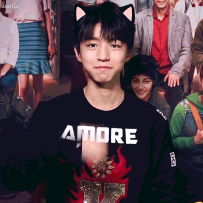 王俊凯 可爱 卖萌 阳光