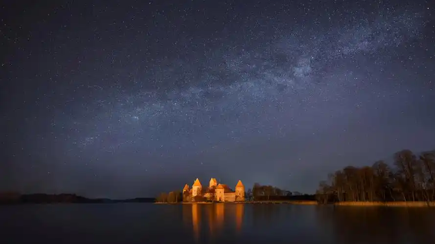 立陶宛特拉凯城堡,湖泊风景壁纸