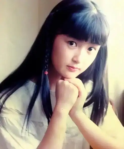 《十六岁的花季》:饰演白雪的吉雪萍,原来变化如此之大