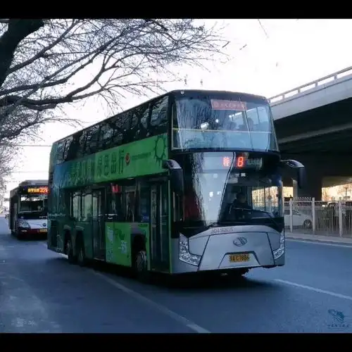 纪念北京公交曾经奔跑在三环上的京华客车