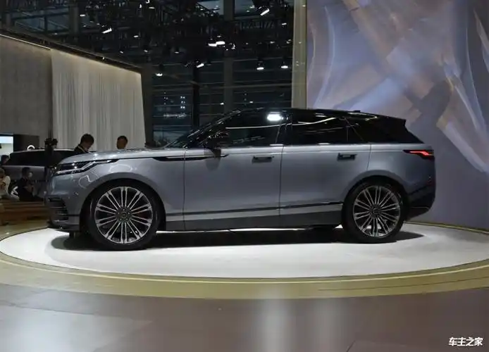 动力方面,2023款 p340 r-dynamic se搭载了3.