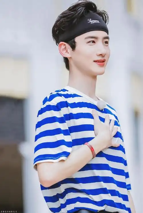 白敬亭我的助理六十岁##白敬亭周业闻