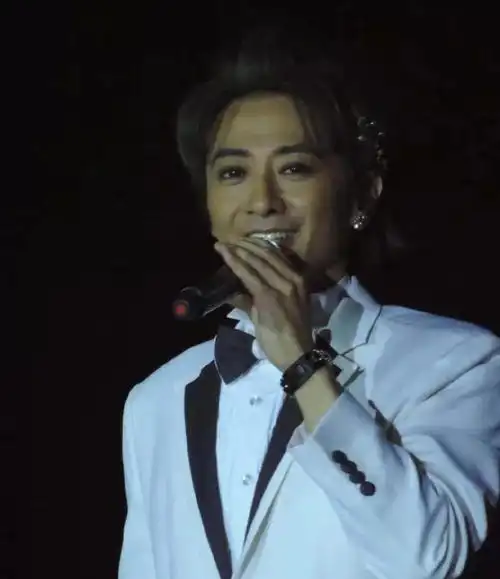 孙耀威力挺刘德华称其太辛苦却遭痛批,其实他能翻红也不易!