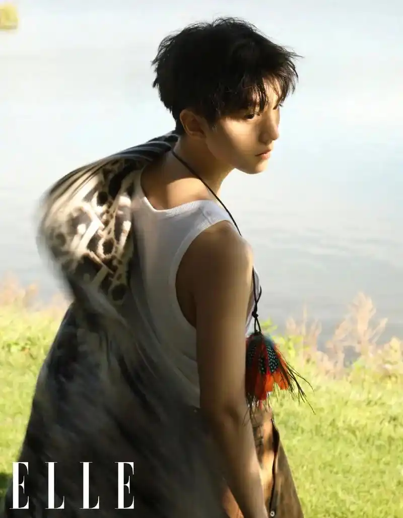 王俊凯写真 绝绝子979797@dou 小助手 @抖音小助 - 抖音