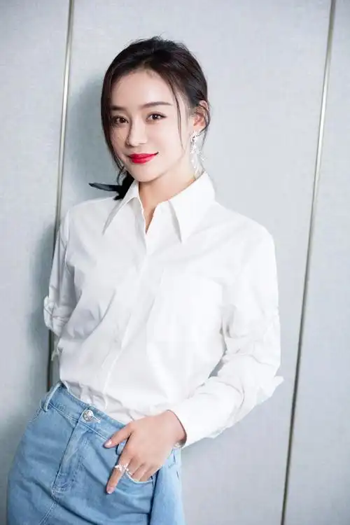 袁姗姗晒普拉提照片