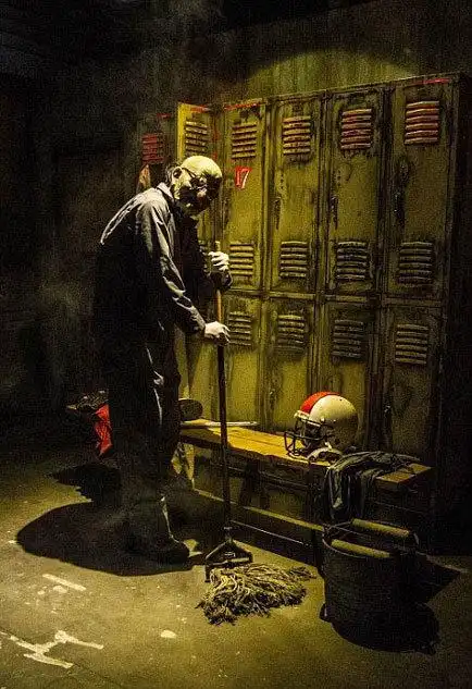 全球最恐怖鬼屋进入前须签弃权声明