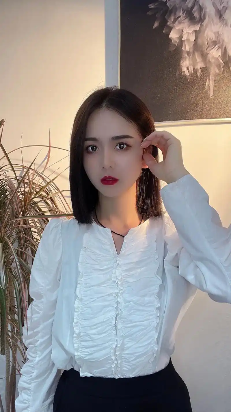 一刀切短发 又a又飒 ,适合多种脸型#超a发型 #抖音颜值