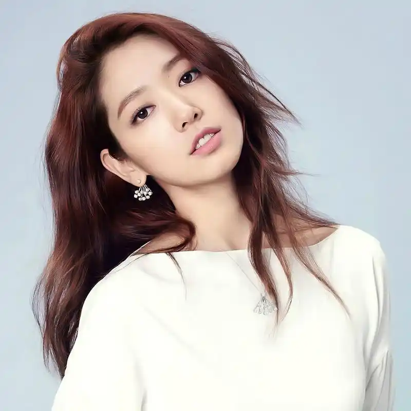 拥有迷人笑容的朴信惠,活泼可爱有实力,这样的女孩子太心动了!