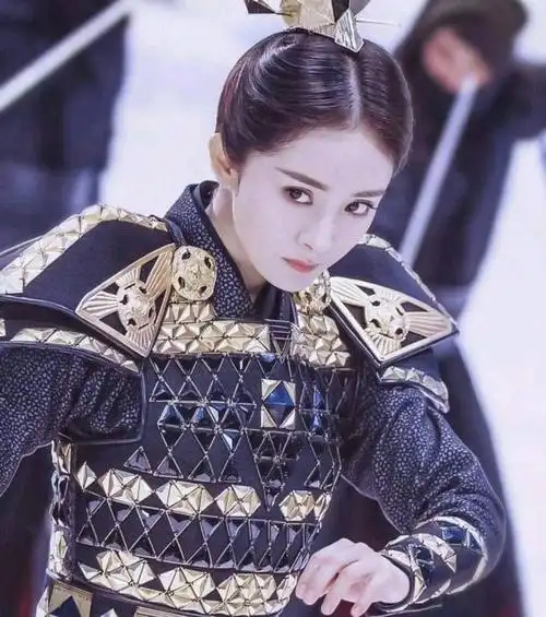 女扮男装:杨幂飒爽,赵丽颖帅气,看到她,惊为天人!