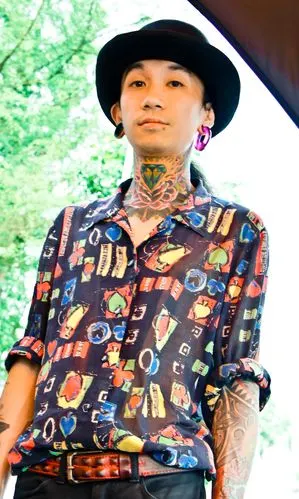 海龟先生主唱.纹身很漂亮