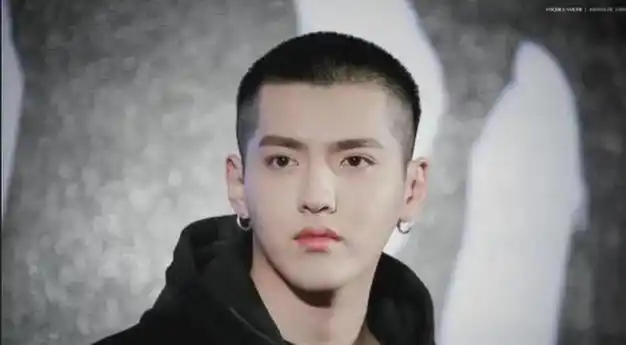 吴亦凡监狱近况曝光:身染性病,夜夜痛哭!网友:这下彻底完了!