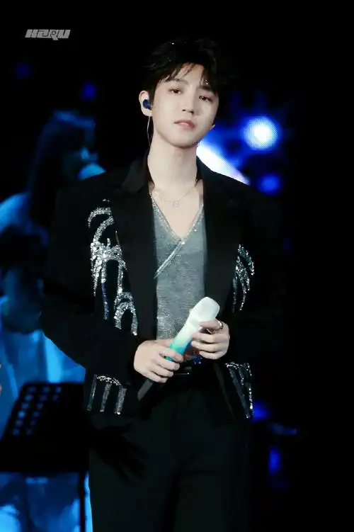 王俊凯最可爱美丽的jolin姐姐