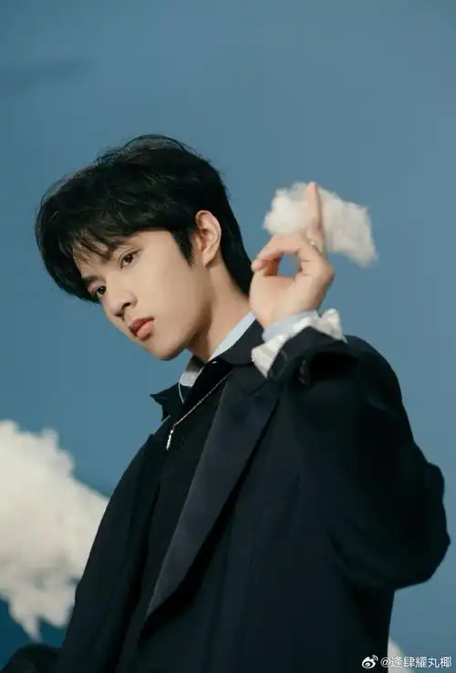 刘耀文 唱跳rap全能ace# 92#青年演员刘耀文# 92#刘耀文 天才主