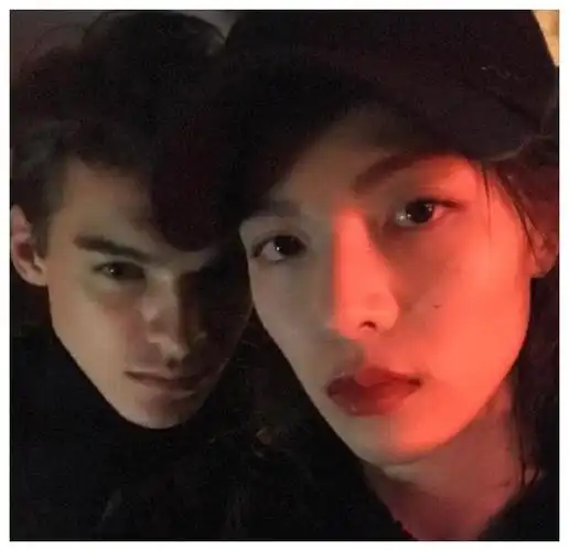 李现为她写情书交外籍男友钟楚曦如何把烂牌打好的