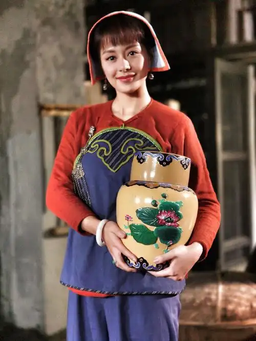 王力可个人资料简历(王力可是父母的骄傲,但她的婚恋成了父母的烦恼)