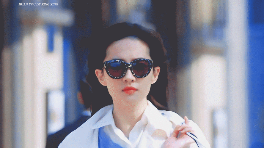 露水红颜的刘亦菲,她是一件艺术品,当之无愧的女神