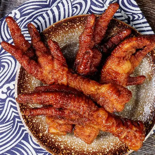 虎皮凤爪鹏思慧网红鸡爪子小零食200g卤味五香鸡爪即食鸡脚熟食