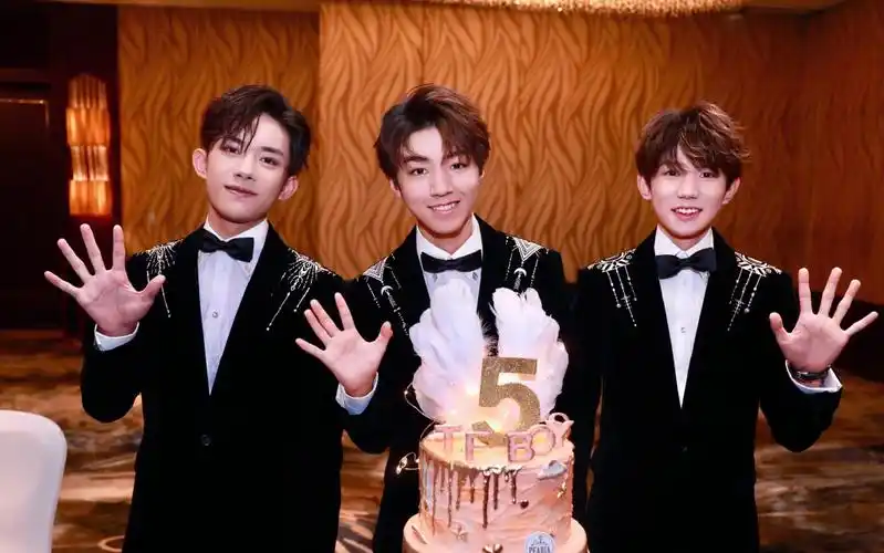 tfboys图片tfboys五周年高清图片