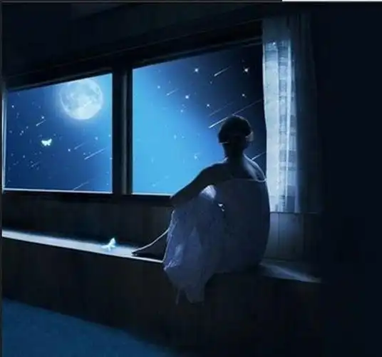 其它 居家望月 写美篇心情却有一点伤感.