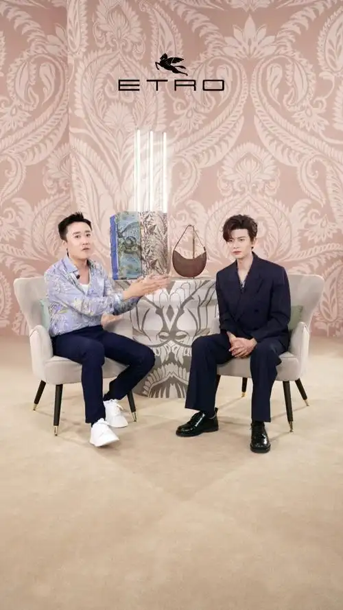 etro全球品牌代言人任嘉伦##etro2024春夏系列#  现场过生日好温馨