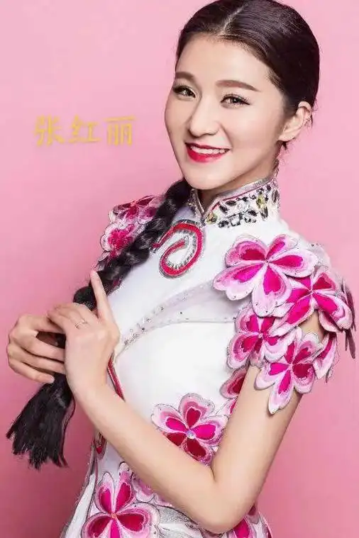 友友们大家好!陕北歌手张红丽一首(黄河汉子)分享给大家,#祝 - 抖音