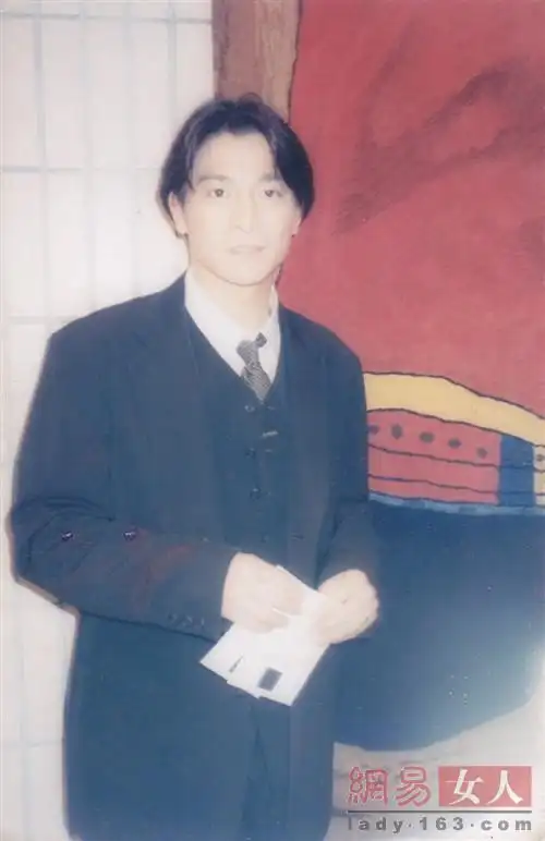 盘点hold得住中分的男神们