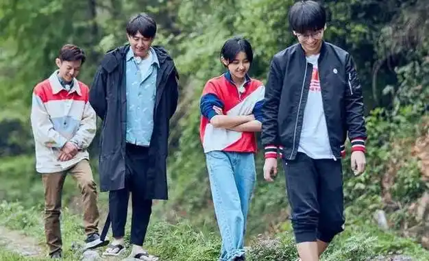 停止出卖你的情绪向往7首映负难怪张子枫张艺兴没来