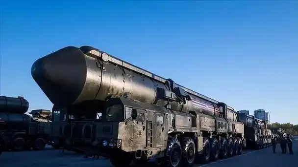 在普京发出核威胁后,俄罗斯成功试射亚尔斯洲际导弹,其在核力量上的