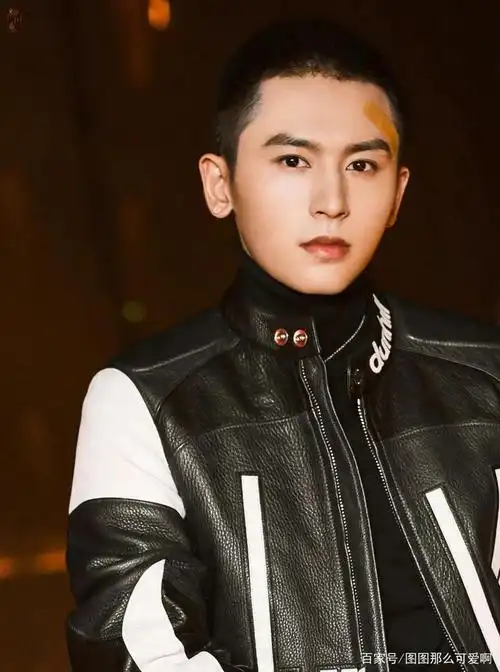 张哲瀚寸头造型-平头瀚哥