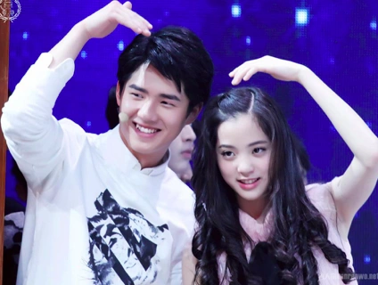 刘昊然换新头像呆萌可爱意外撞脸东北宋仲基安吉