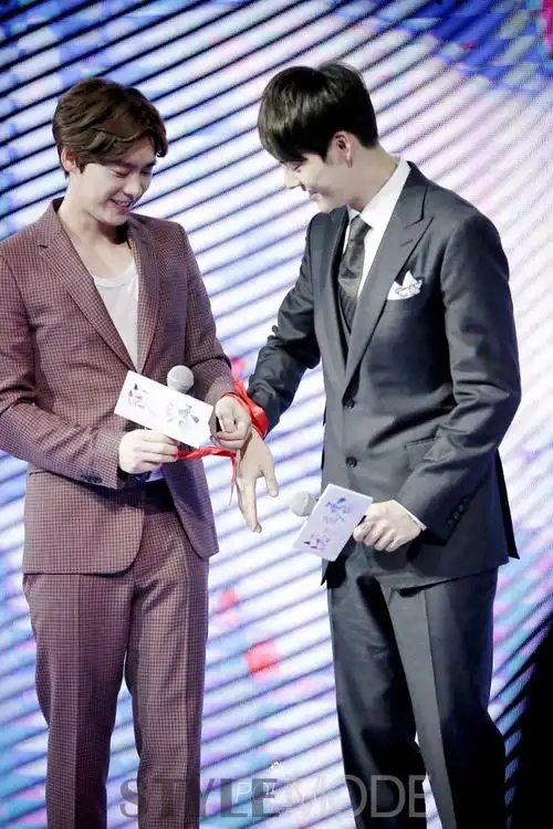 有一种cp,是陈伟霆&李易峰的秀恩爱!