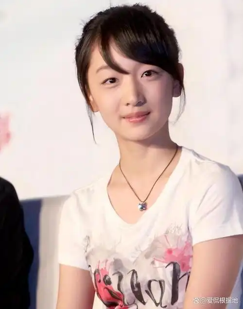 恋爱绯闻才不到一年,周冬雨变化不大,而刘昊然却像是换了一个人