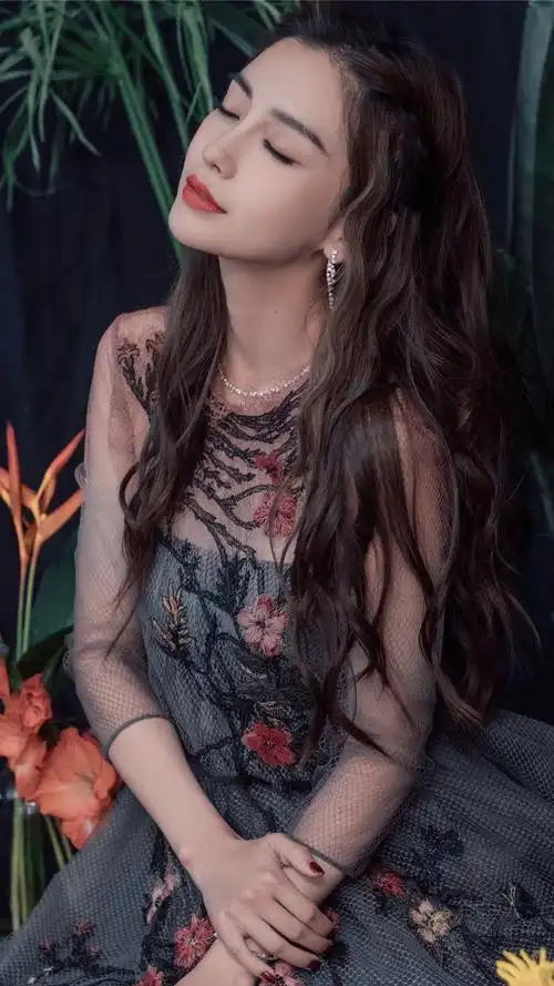 杨颖迷人礼服性感写真手机壁纸