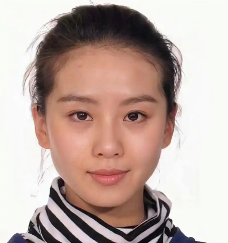 85花早年素颜证件照,刘诗诗最漂亮!  图网侵删