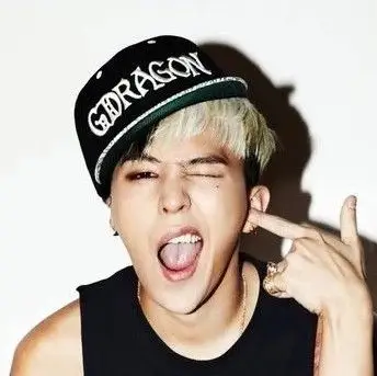 街头 休闲 包邮bigbang权志龙同款帽子gd字母棒球帽鳄鱼皮纹理平檐