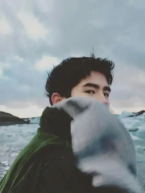 刘昊然冰岛大片