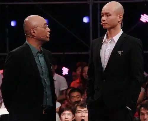 乐嘉宣布离开《非诚勿扰》 搞怪生活照曝光