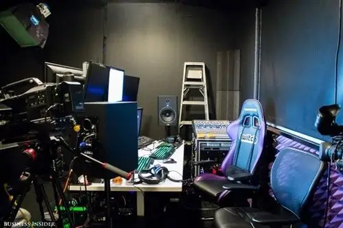 上班可以打游戏的公司