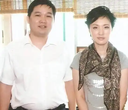 世上女子万万千,周涛这样的最稀缺,难怪董卿跟她走上不同的路