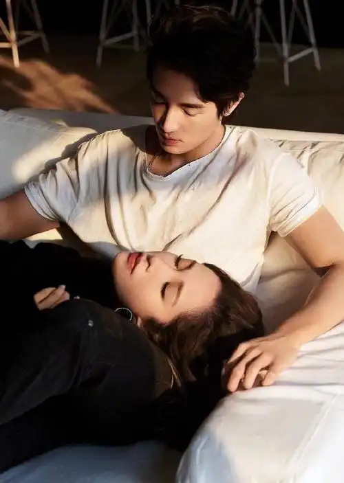 "10亿富婆"萧亚轩:16年交往17任男友,送男友兰博基尼作礼物