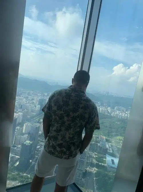 寸头 #保持理智 #没有腹肌 8 #吹散云雾现真容 东风吹破少年梦,从此