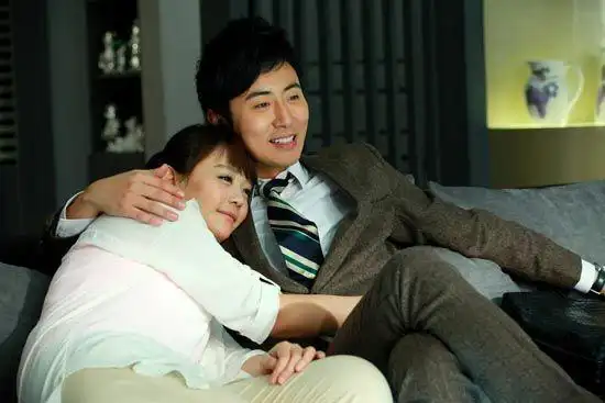 高梓淇海陆《我家有喜》甜蜜相拥