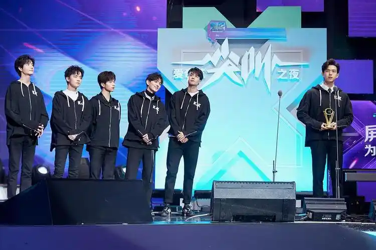 李现的kk战袍火起来不是没道理啊