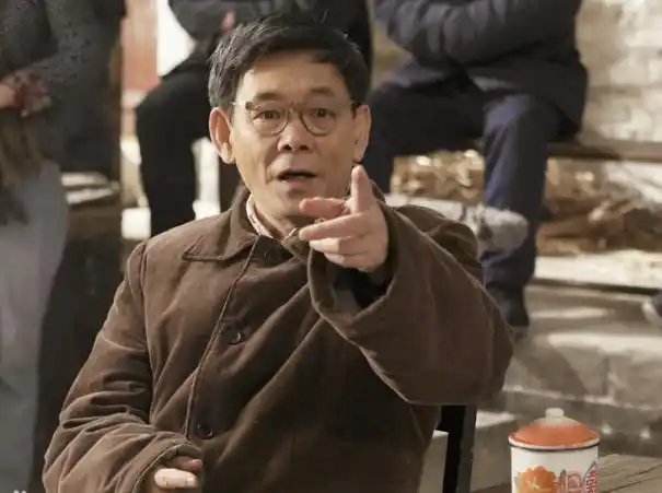 74岁老戏骨坚持不退休儿时拿金条当积木北京四合院价值上亿