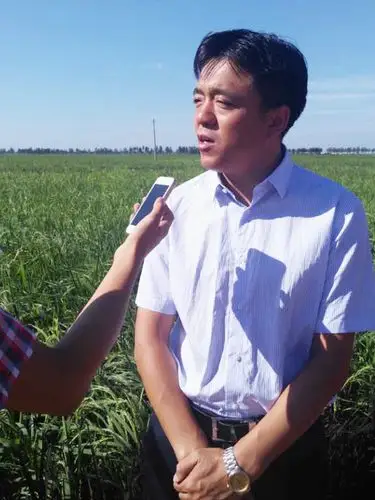 刘海涛接受记者采访