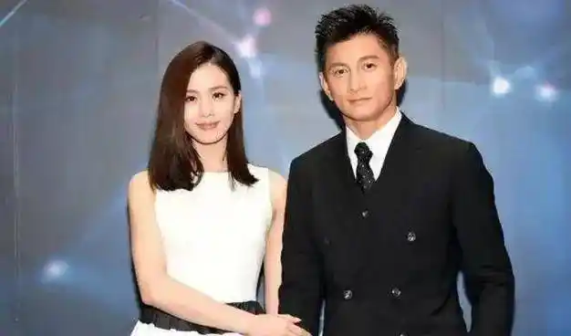 吴奇隆终究让"爱情佳话"成笑话_网友_马雅舒_婚礼