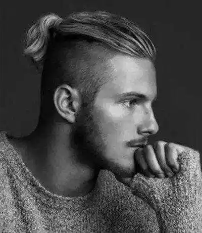 男士辫子发型图片 告诉你如何扎辫子